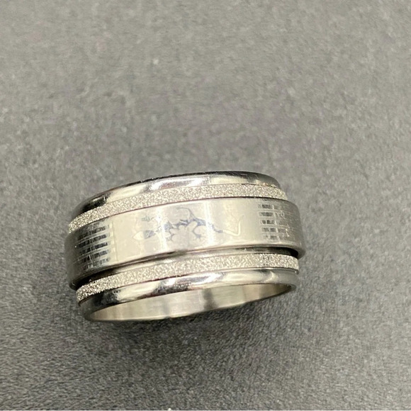 Lizard Fidget Anxiety Ring Size 10 - Picture 1 of 9